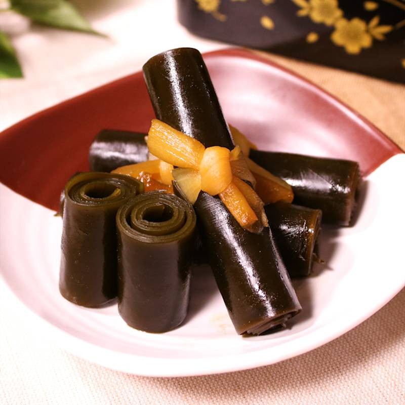 Kobu-Maki "Simmered kelp roll with soy sauce"　手仕込み本格派の昆布巻き