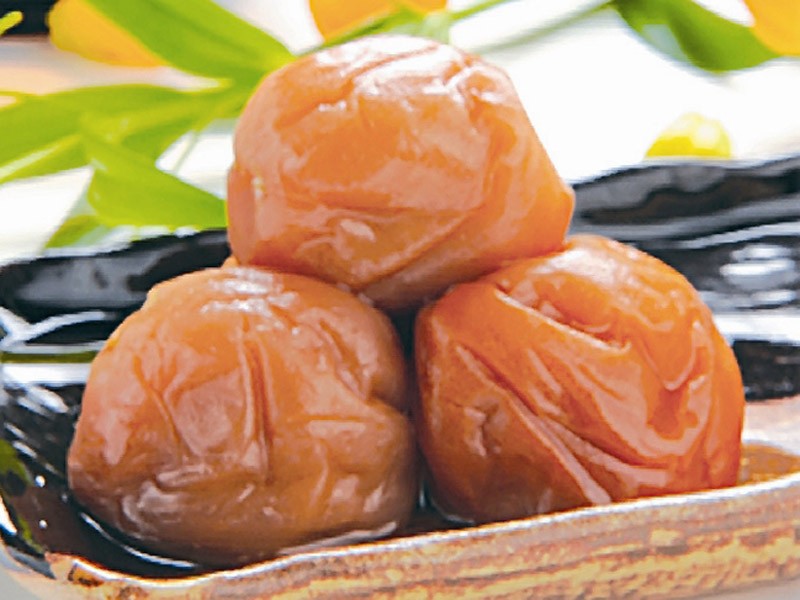 (6-7) Large size Kishu-Nankoubai (honey pickled plums) 厳選！大粒・紀州南高梅 (はちみつ漬け)